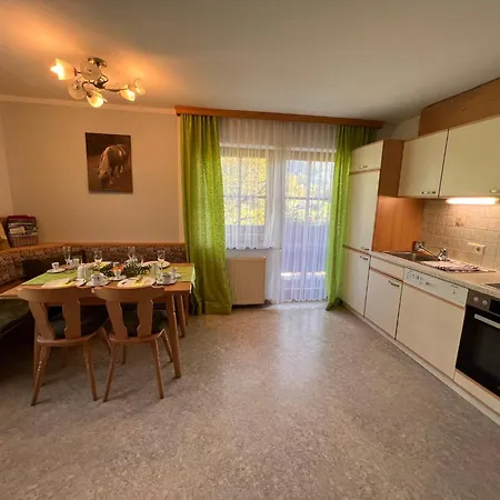 アパート Apartment Bauernhof Gasteg - S By Interhome ピーゼンドルフ